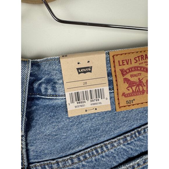 NWT Levi's 501 High Rise Cutoff Denim Shorts 28 - Picture 6 of 9